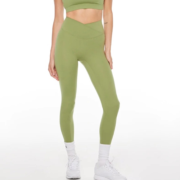Crop Shop Boutique Pants - NWT CSB Serenity Scrunch Crossover Legging in Matcha Green